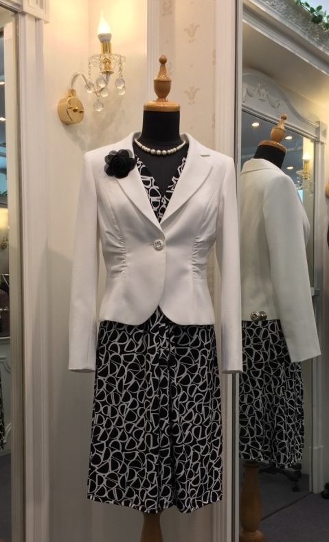 Made to measure women's clothing